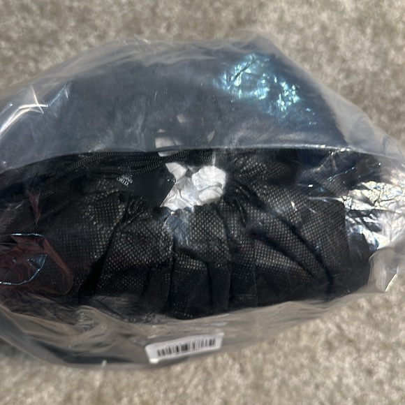 NEW IN BAG! Harry Potter Gryffindor Embossed Mini Backpack - Picture 14 of 14